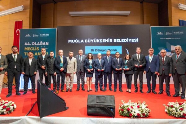 Sağlıklı şehir projeleri ödüllendirildi Sağlıklı şehir projeleri ödüllendirildi