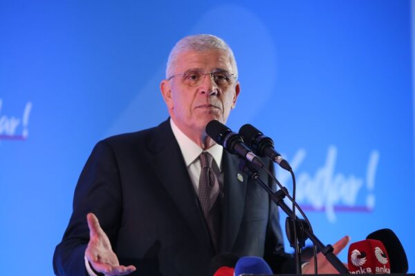 Dervişoğlu İzmir teşkilatına seslendi: Aranıza şey...