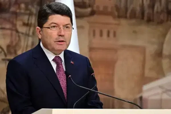 Bakan Tunç açıkladı: Cezaevlerinden tahliye işleml... Bakan Tunç açıkladı: Cezaevlerinden tahliye işleml...