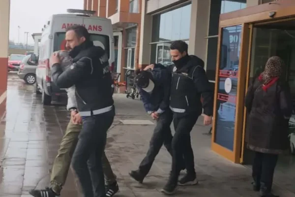 İç çamaşırı ve bot içine uyuşturucu sakladı İç çamaşırı ve bot içine uyuşturucu sakladı