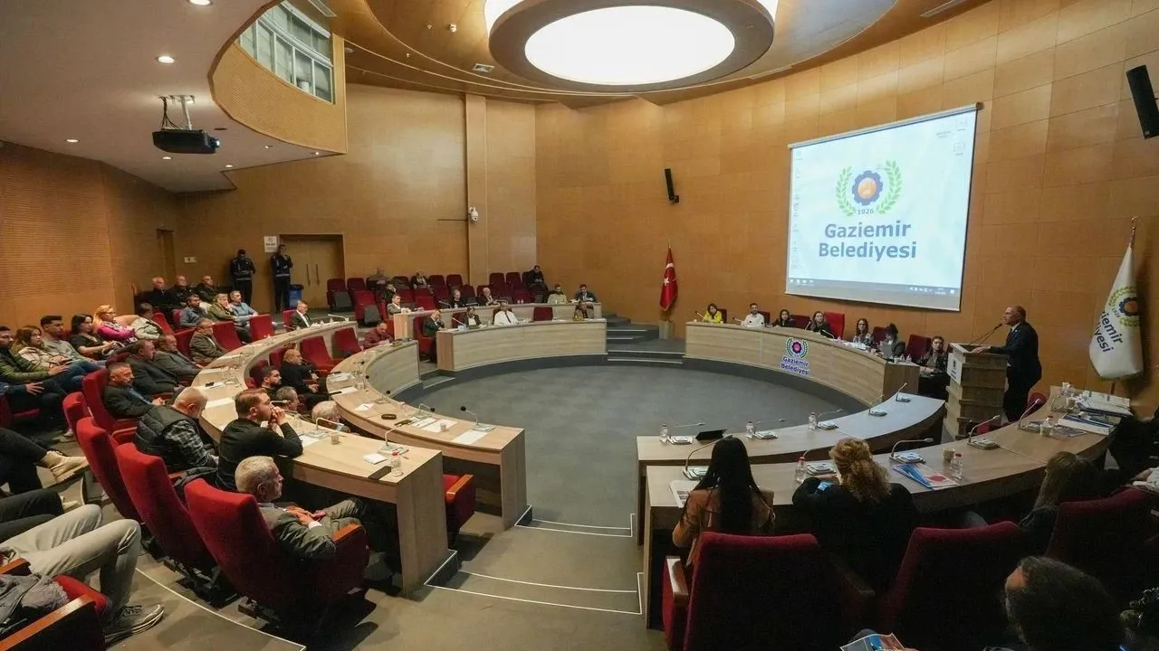 Gaziemir’de tansiyon yükseldi: “SEYDAŞ yemeği” polemiği!