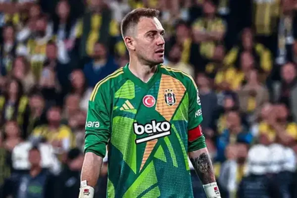 Resmi açıklama geldi: Beşiktaş, Mert Günok ile yol...
