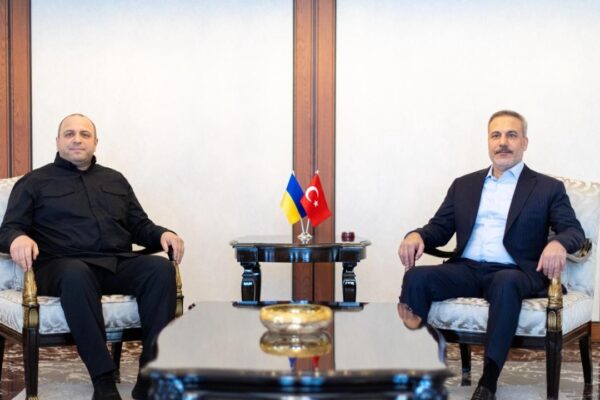 Bakan Fidan’dan Ankara’da kritik Ukray... Bakan Fidan’dan Ankara’da kritik Ukray...