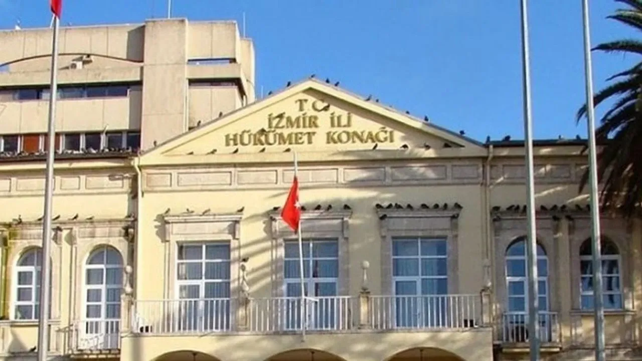 İzmir Valiliği’nde yeni görev dağılımı!