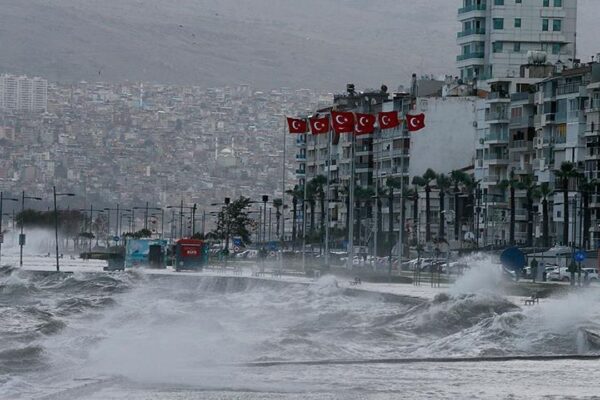 Yılın ilk hafta sonu planlar iptal… Meteoroloji’de...