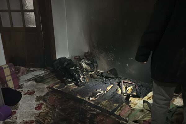Uzaklaştırma kararı olan damat, kayınvalidesinin e... Uzaklaştırma kararı olan damat, kayınvalidesinin e...