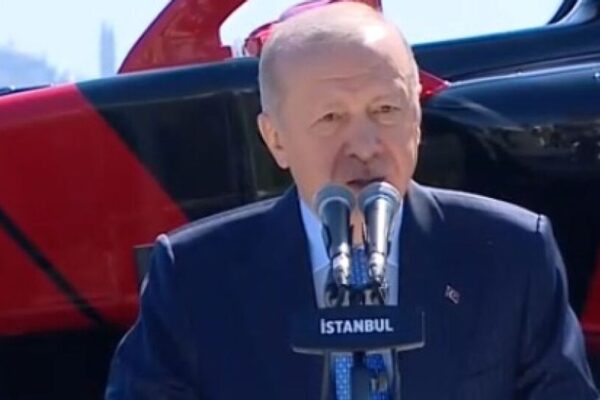 Erdoğan açıkladı: Formula 1 yeniden Türkiye’...