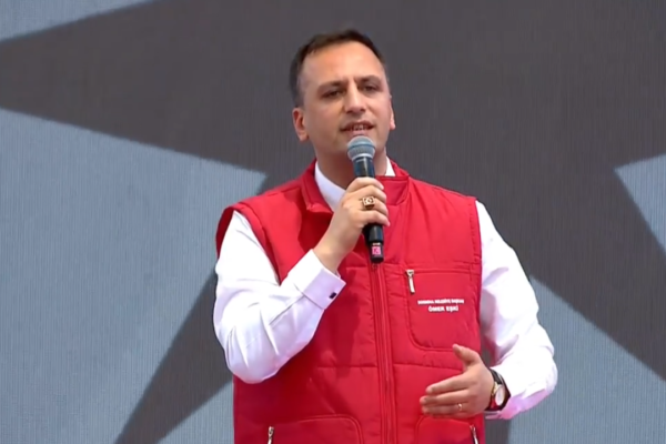 Kent bostanı açılışında Eşki’den dikkat çeke... Kent bostanı açılışında Eşki’den dikkat çeke...