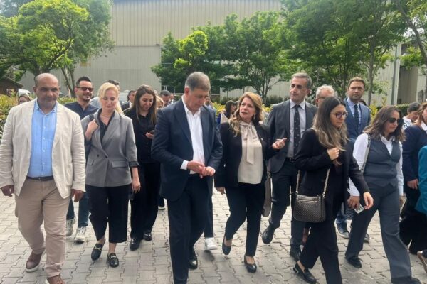 CHP grubundan “mutlak butlan”a karşı y... CHP grubundan “mutlak butlan”a karşı y...