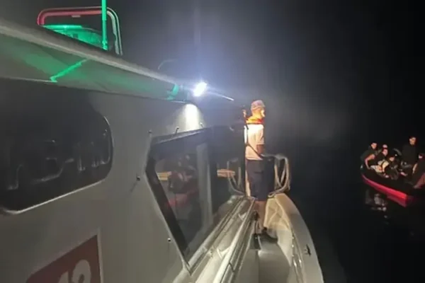 Bodrum’da 32 kaçak göçmen kurtarıldı Bodrum’da 32 kaçak göçmen kurtarıldı