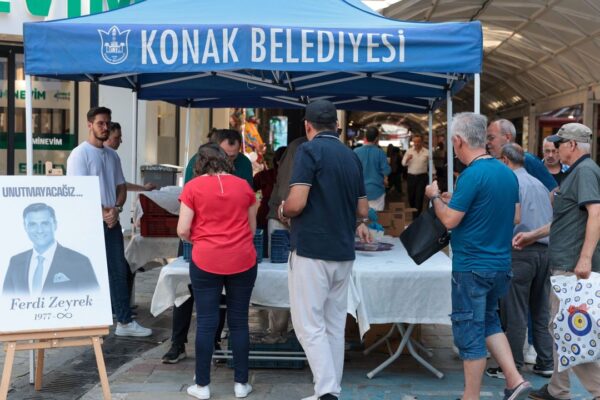 Ferdi Zeyrek Konak’ta anıldı